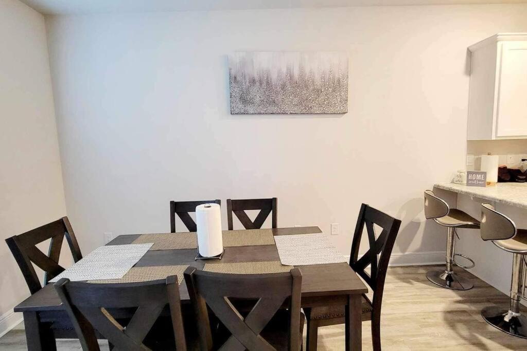 Brand New House In Pensacola,Ev Connector Available Apartment Bagian luar foto