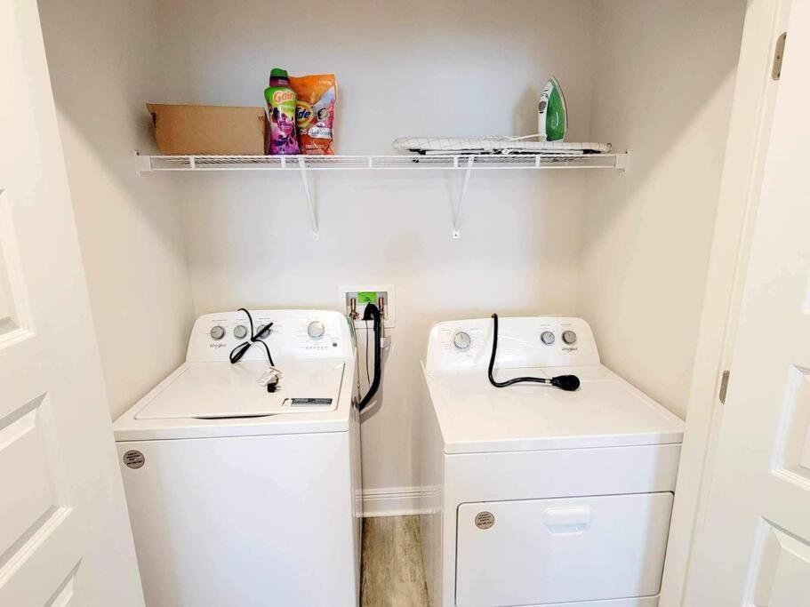 Brand New House In Pensacola,Ev Connector Available Apartment Bagian luar foto