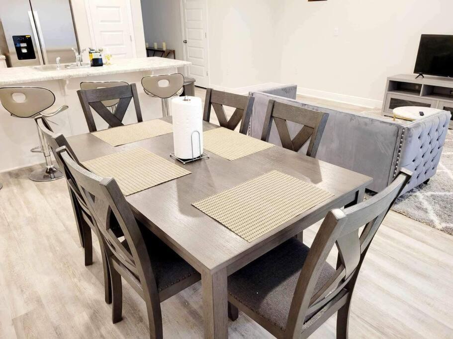 Brand New House In Pensacola,Ev Connector Available Apartment Bagian luar foto